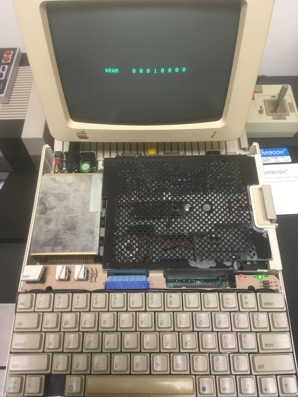 Apple IIc RAM diagnostic failure, aux bank bit 4