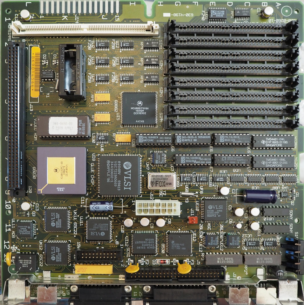 Apple Macintosh SE/30 F9102RUK03 logic board